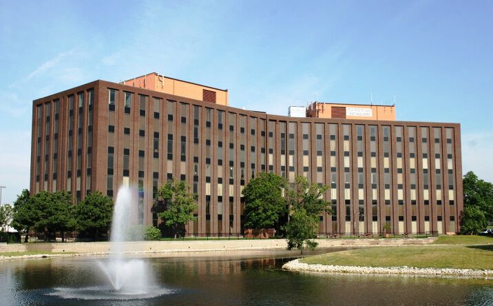 Pictures of Office property located at 1699 Wall St, Mt Prospect, IL 60056 for lease - image #1