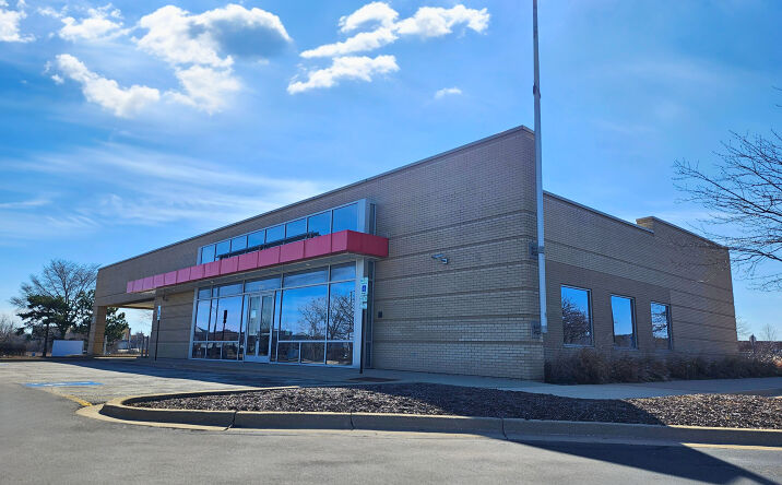 Pictures of Retail, Office, Special Purpose property located at 899 N Randall Rd, Batavia, IL 60510 for lease - image #1