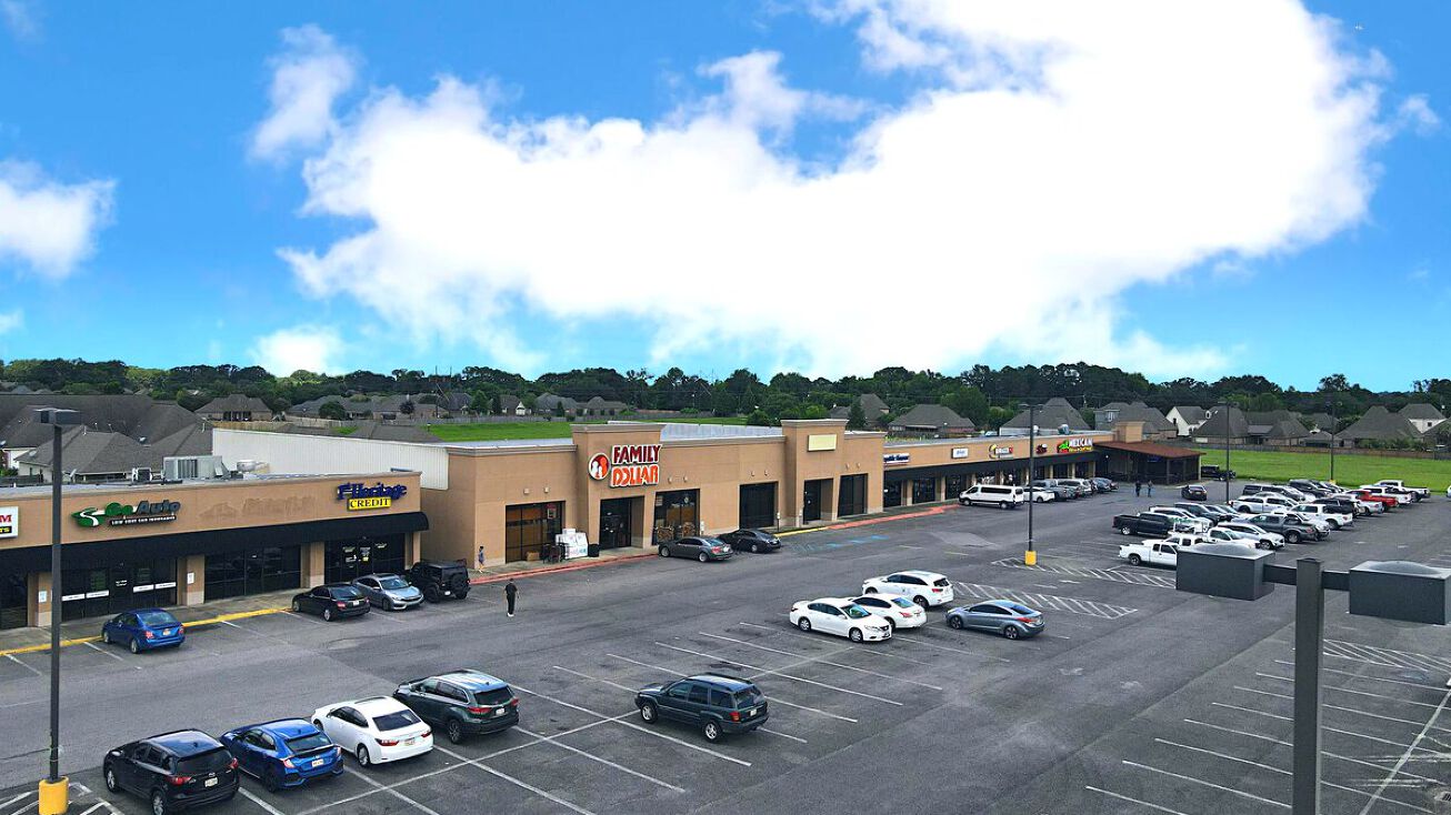 400 W St Francis St, Brusly, LA 70719 Retail Space for Lease The