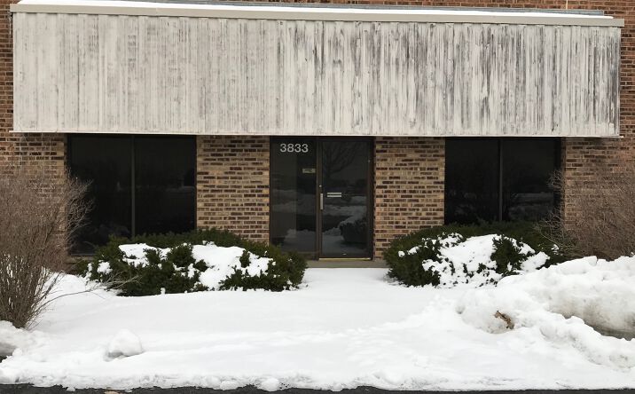 Pictures of Office property located at 3833 Swanson Ct, Gurnee, IL 60031 for lease - image #1