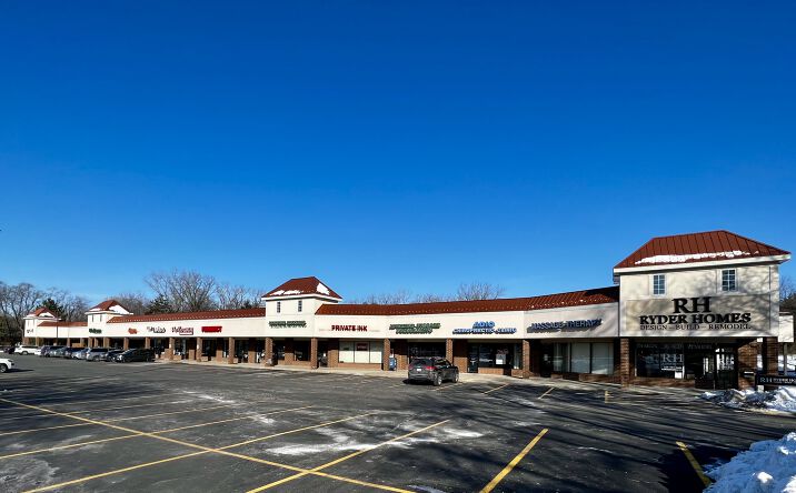 Pictures of Retail, Office property located at 312 Peterson Rd, Libertyville, IL 60048 for lease - image #1