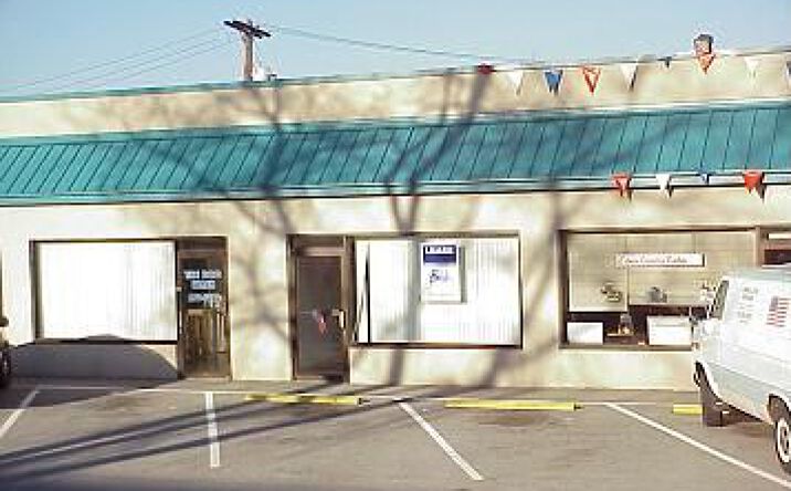 Pictures of Retail, Office property located at 3140 Ridge Pike, Eagleville, PA 19403 for lease - image #1