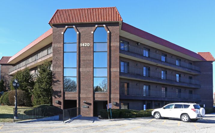 Pictures of Office, Special Purpose property located at 1420 Renaissance Dr, Park Ridge, IL 60068 for lease - image #1
