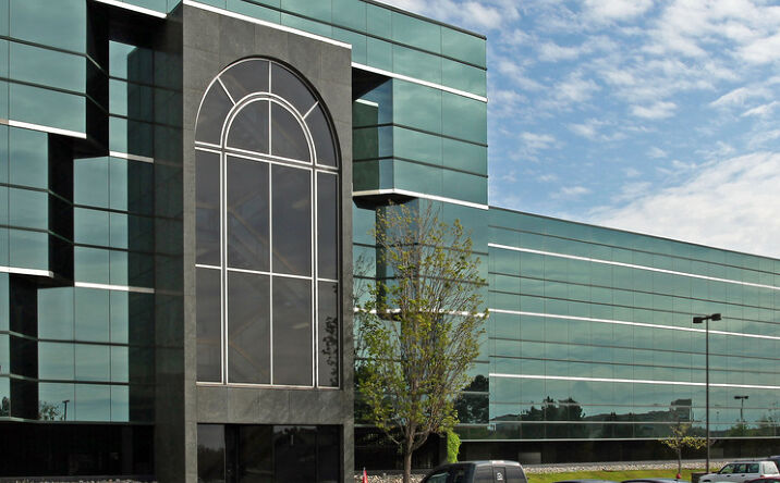 Pictures of Office property located at 17199 N Laurel Park Dr, Livonia, MI 48152 for lease - image #1
