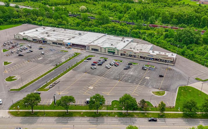 Pictures of Retail property located at 27313-27419 Telegraph Road, Flat Rock, MI 48134 for lease - image #1
