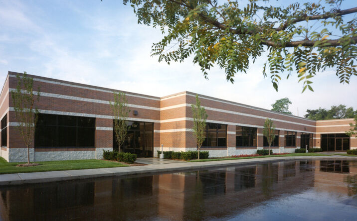 Pictures of Office property located at 39300 W 12 Mile Rd, Farmington Hills, MI 48331 for lease - image #1