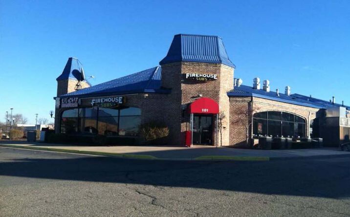 Pictures of Retail property located at 101 Brookside Ln, Brighton, MI 48116 for lease - image #1