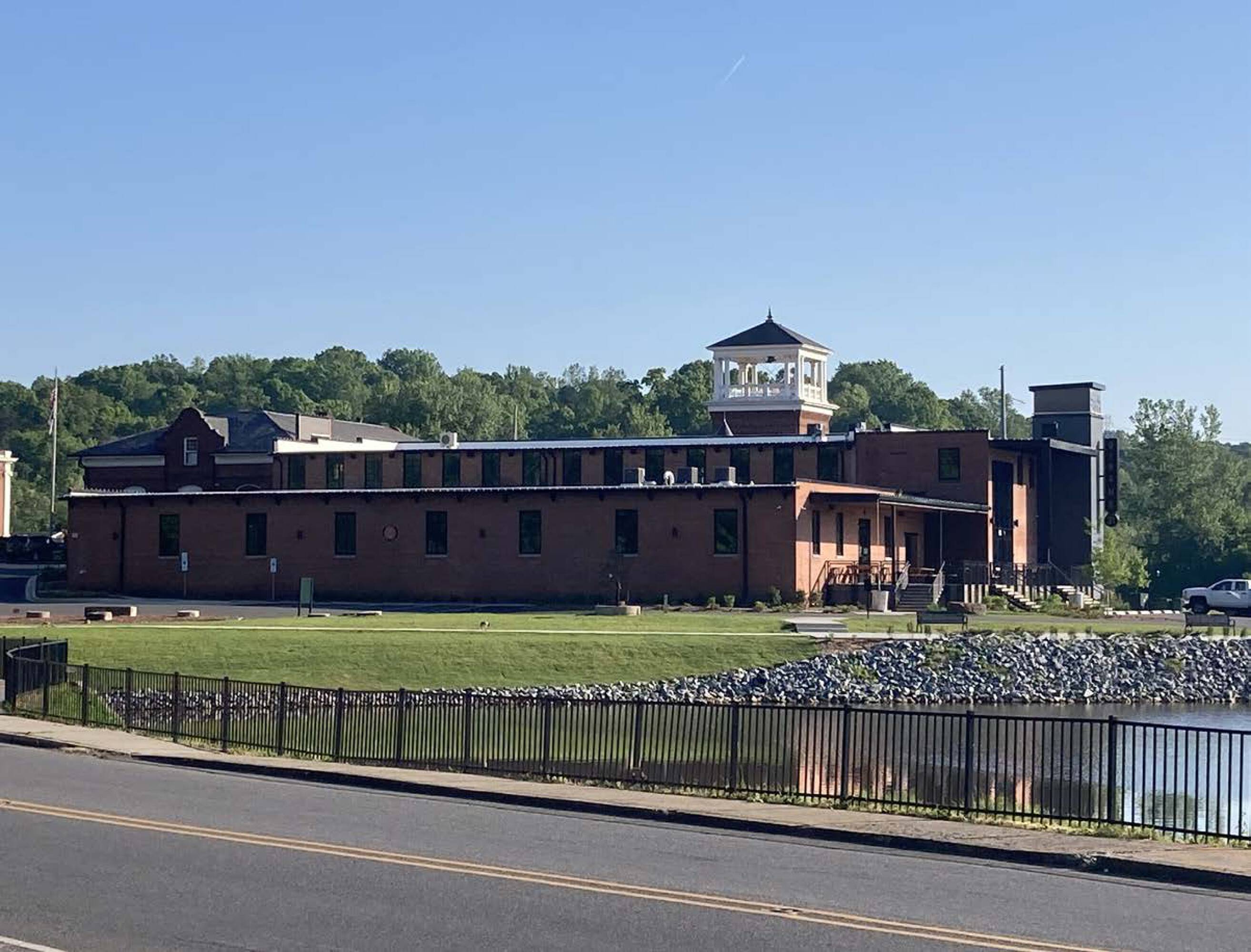 102 Main St, McAdenville, NC 28101