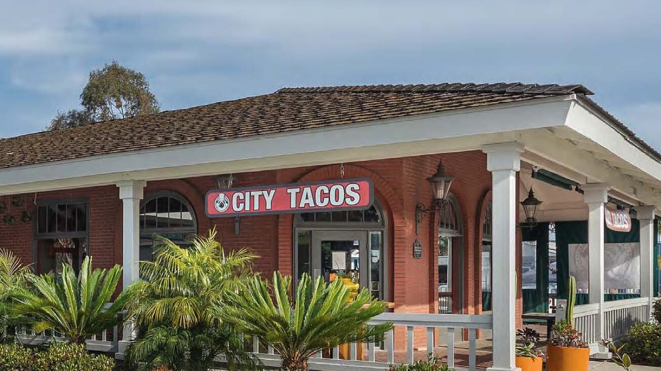 701 1031 S. Coast Highway 101, Encinitas, CA 92024 Retail Space for