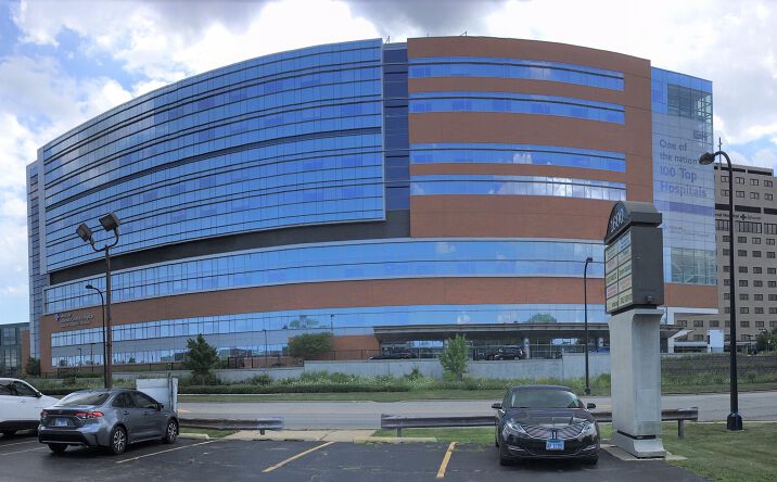 Pictures of Office property located at 1600 W Dempster St, Park Ridge, IL 60068 for lease - image #1