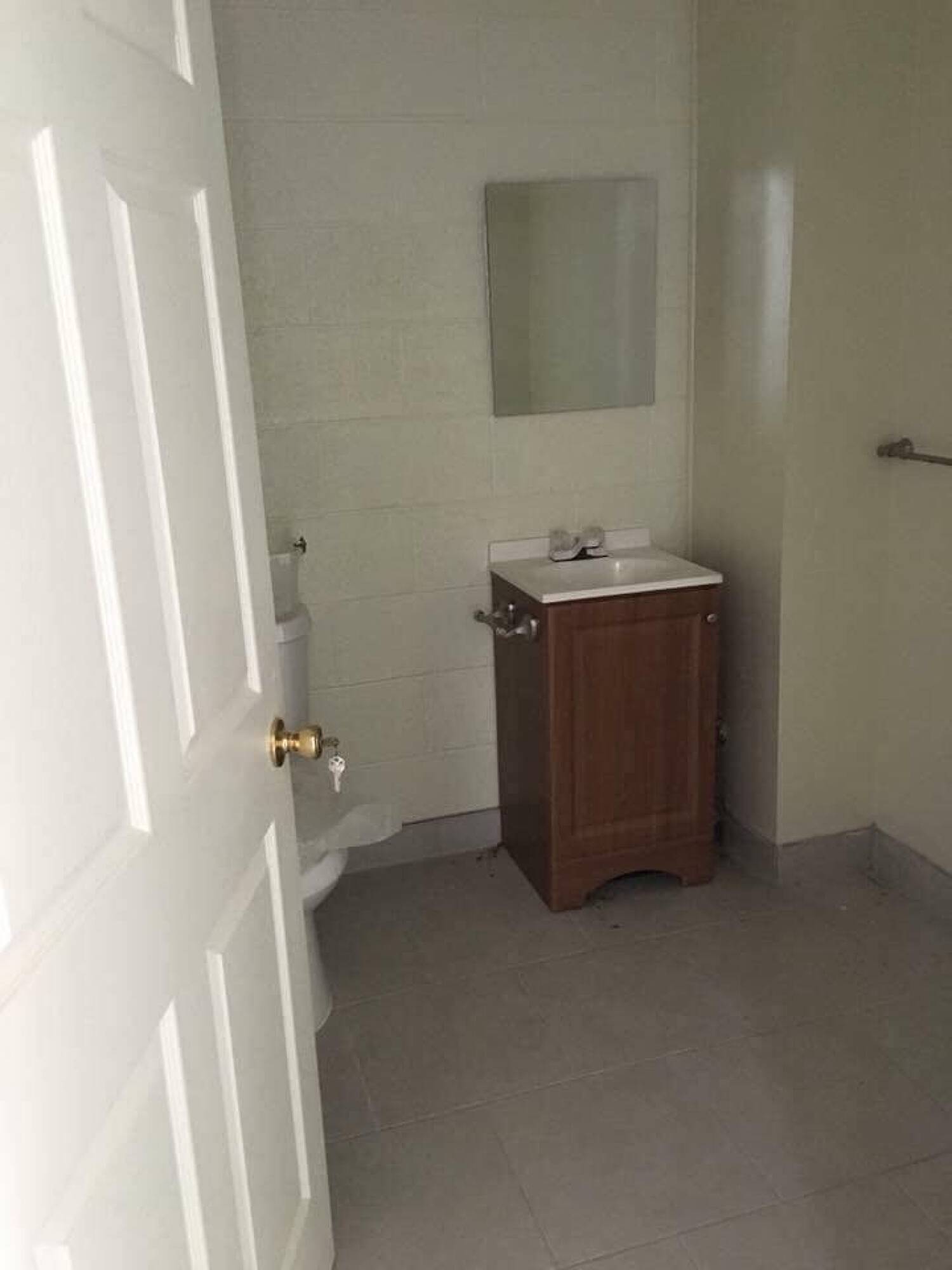 31630 Grand River, Farmington Hills, MI 48336