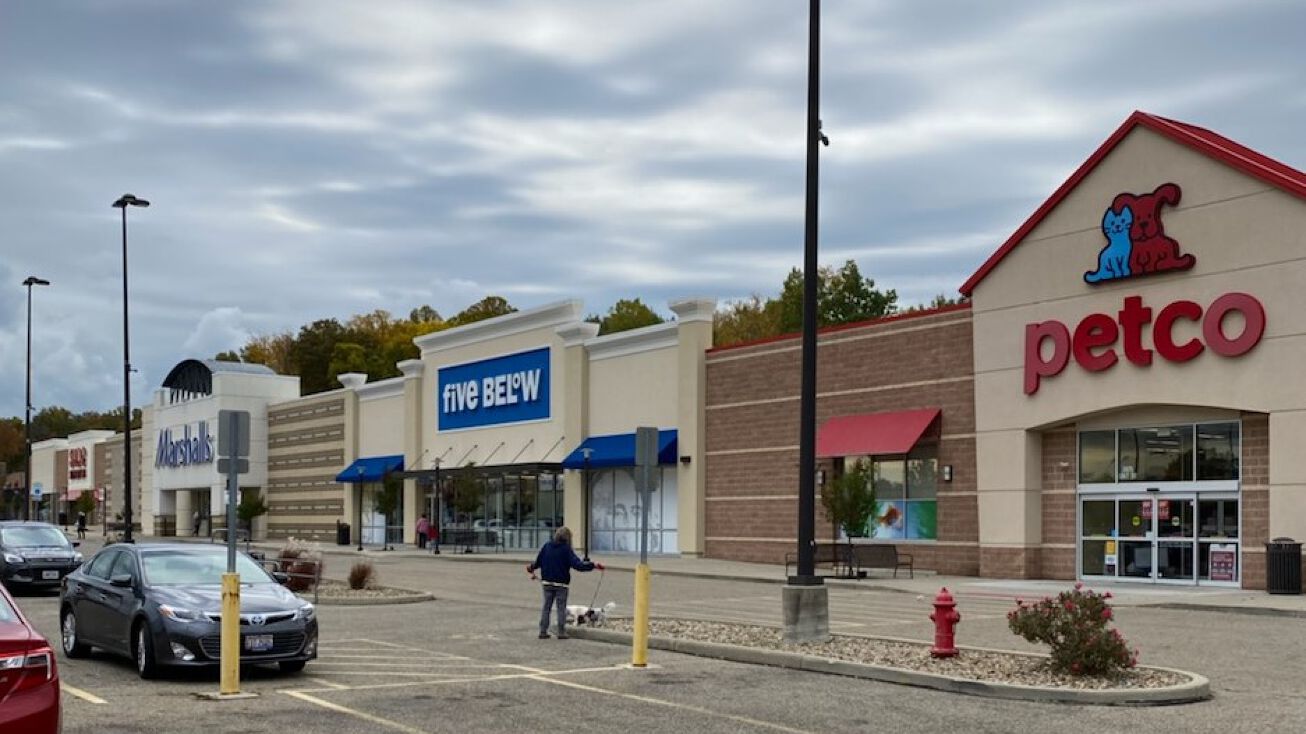 4050 Cascades Blvd, Kent, OH 44240 Retail Space for Lease Cascades