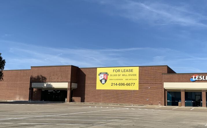 Pictures of Retail, Restaurant property located at 901 N Polk St, DeSoto, TX 75115 for lease - image #1