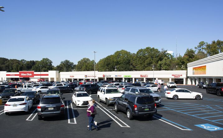 Pictures of Retail property located at 703 to 719 E Main Street, Prattville, AL 36066 for lease - image #1