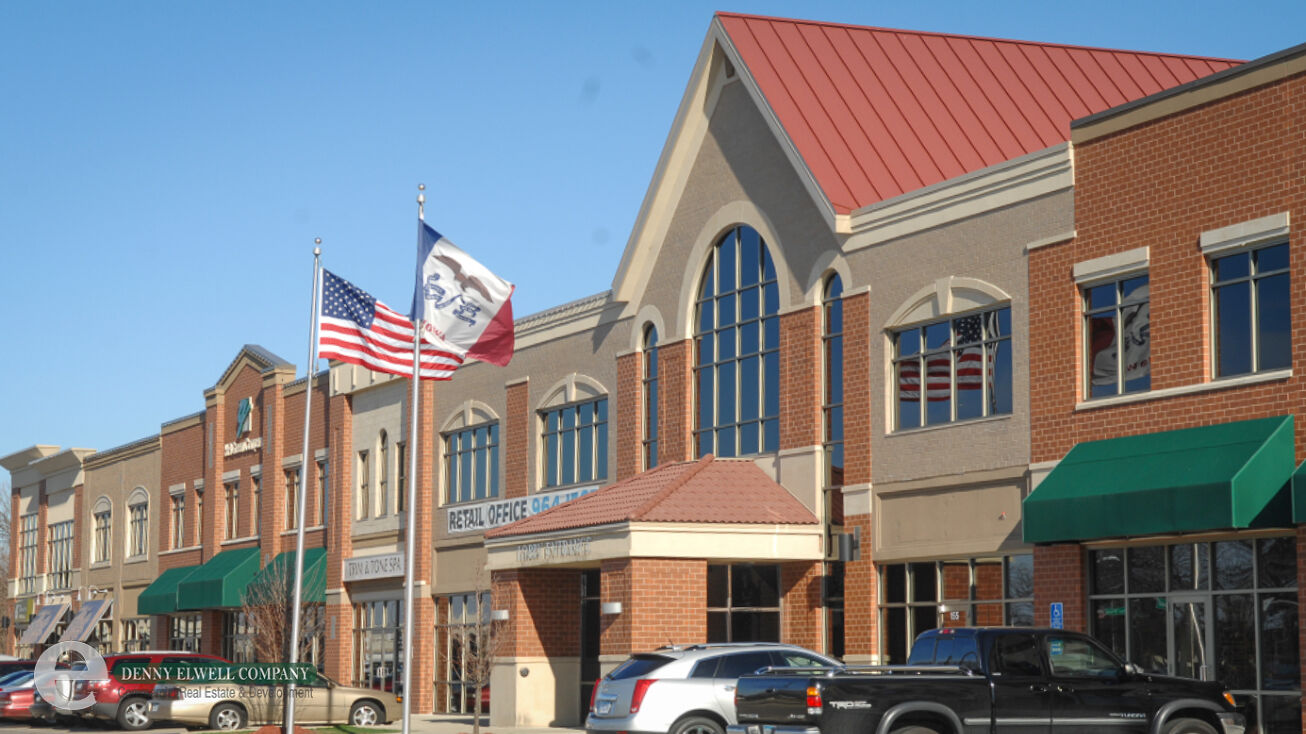 5525 Merle Hay Rd, Johnston, IA 50131 Retail Space for Lease