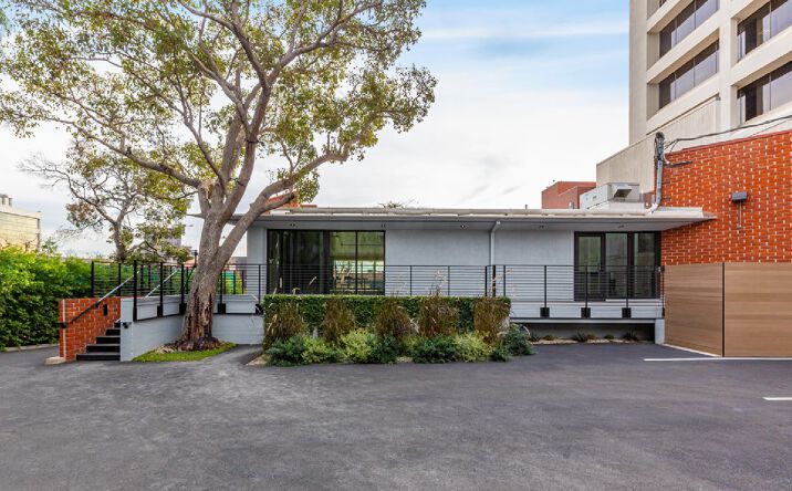 Pictures of Retail, Office property located at 11757-11759 San Vicente Blvd, Los Angeles, CA 90049 for lease - image #1
