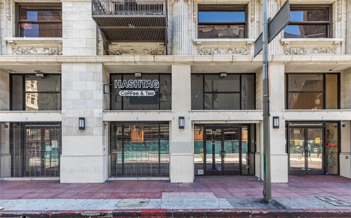 Pictures of Retail, Restaurant property located at 227 W 8th Street & 750 South Broadway, Downtown Los Angeles, CA 90013 for lease - image #1