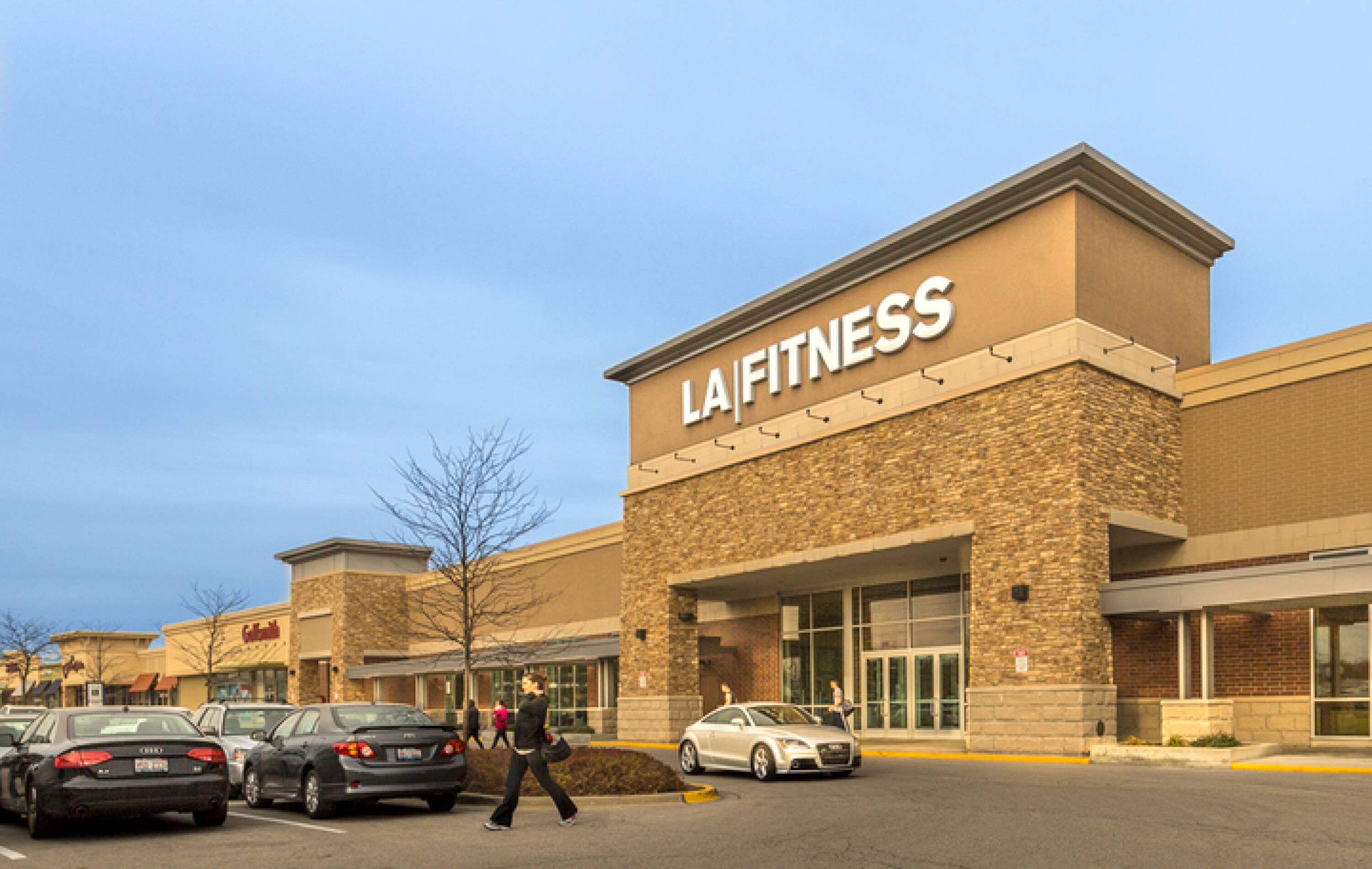 295 Skokie Valley Road, Highland Park, IL 60035