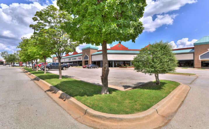 Pictures of Retail, Industrial, Special Purpose property located at 6909 W Hefner Rd, Oklahoma City, OK 73162 for lease - image #1