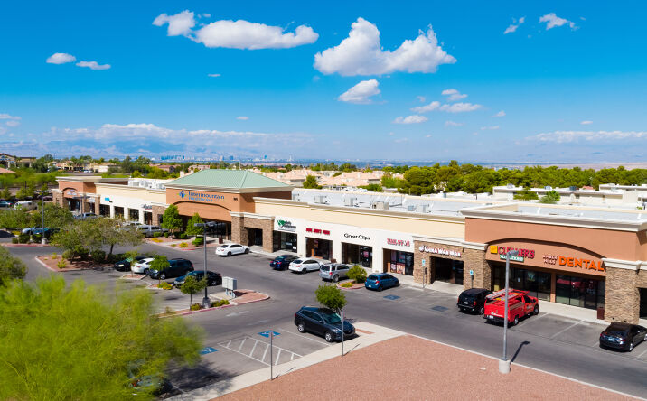 Pictures of Retail property located at 771 E Horizon Dr, Henderson, NV 89015 for lease - image #1
