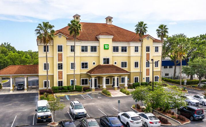 Pictures of Office property located at 12200 W Colonial Dr, Winter Garden, FL 34787 for lease - image #1
