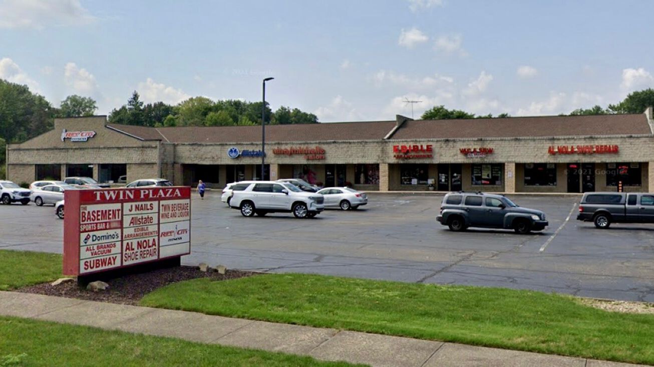 9224 Darrow Road, Twinsburg, OH 44087 Retail Space for Lease Twin Plaza