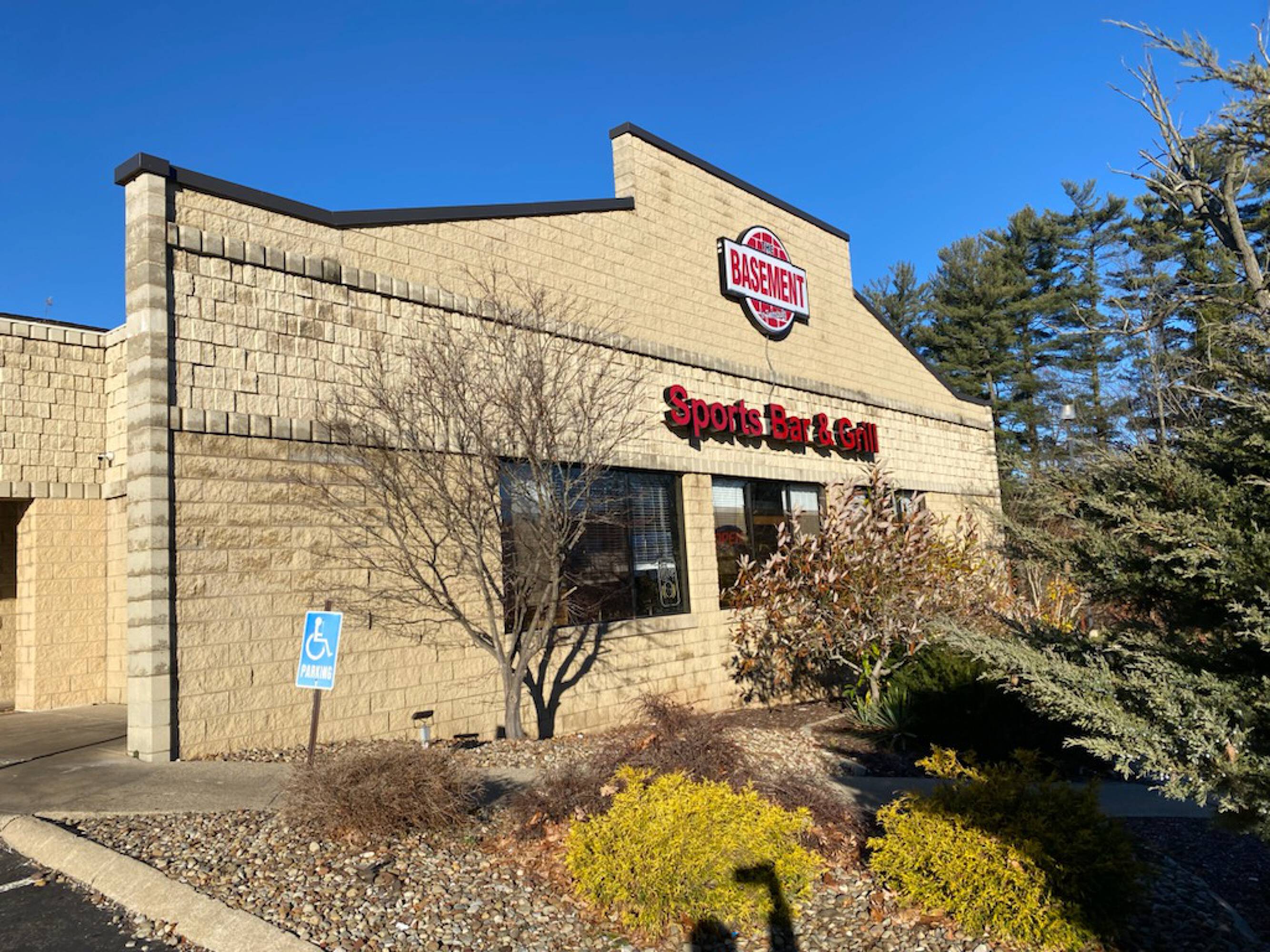 9224 Darrow Road, Twinsburg, OH 44087