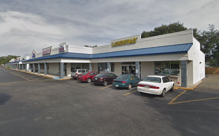 Pictures of Retail property located at 6019 26th St W, Bradenton, FL 34207 for lease - image #1