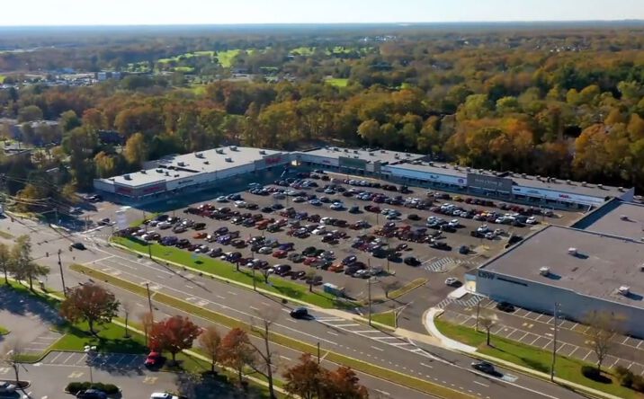 Pictures of Retail property located at 1350 Hooper Ave, Toms River, NJ 08753 for sales - image #1