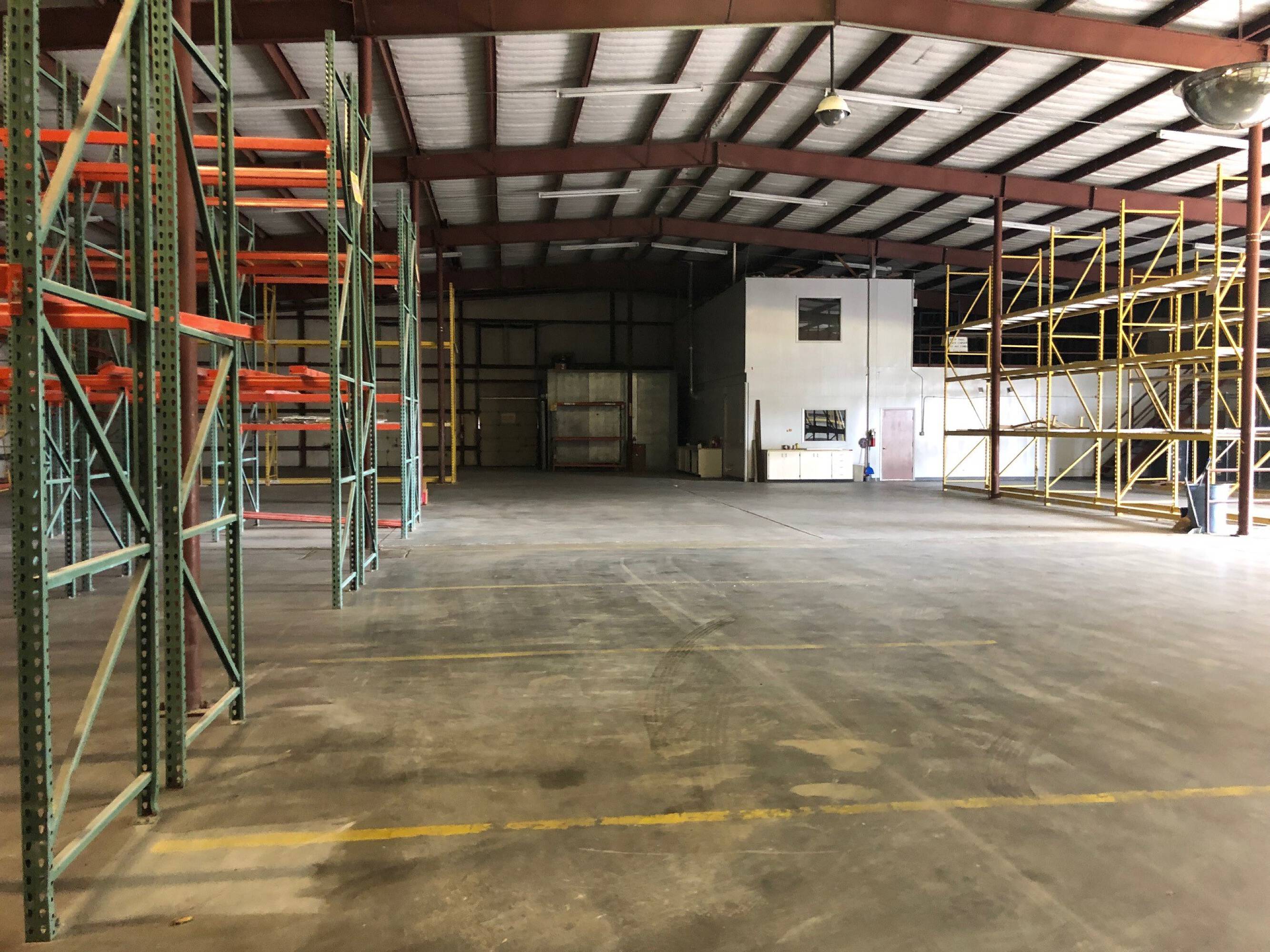 1002 W Van Buren Ave, Harlingen, TX 78550