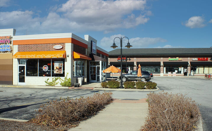 Pictures of Retail property located at 4142 W 167th St, Oak Forest, IL 60452 for lease - image #1