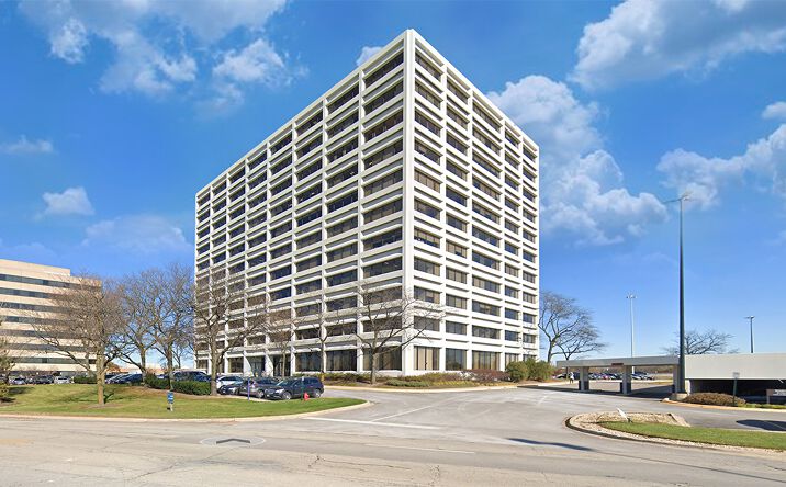 Pictures of Office property located at 1051 Perimeter Dr, Schaumburg, IL 60173 for lease - image #1