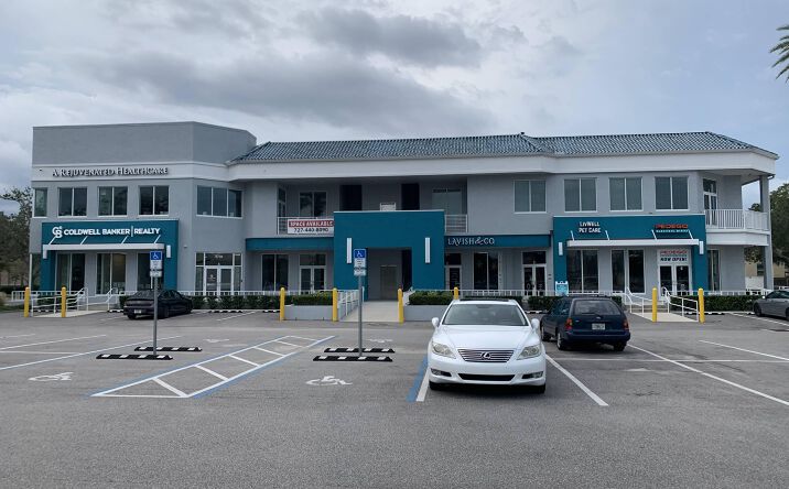 Pictures of Retail, Office property located at 6730 22nd Ave N, St. Petersburg, FL 33710 for lease - image #1