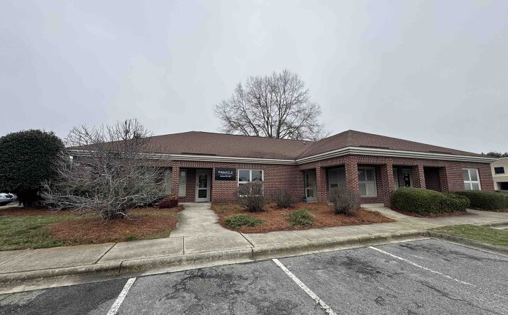 Pictures of Office property located at 701 E Roosevelt Blvd, Monroe, NC 28112 for lease - image #1