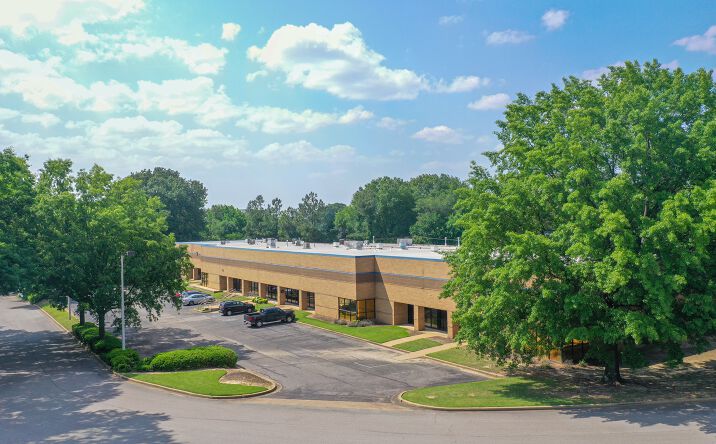 Pictures of Industrial property located at 4900 Outland Center Dr, Memphis, TN 38118 for lease - image #1