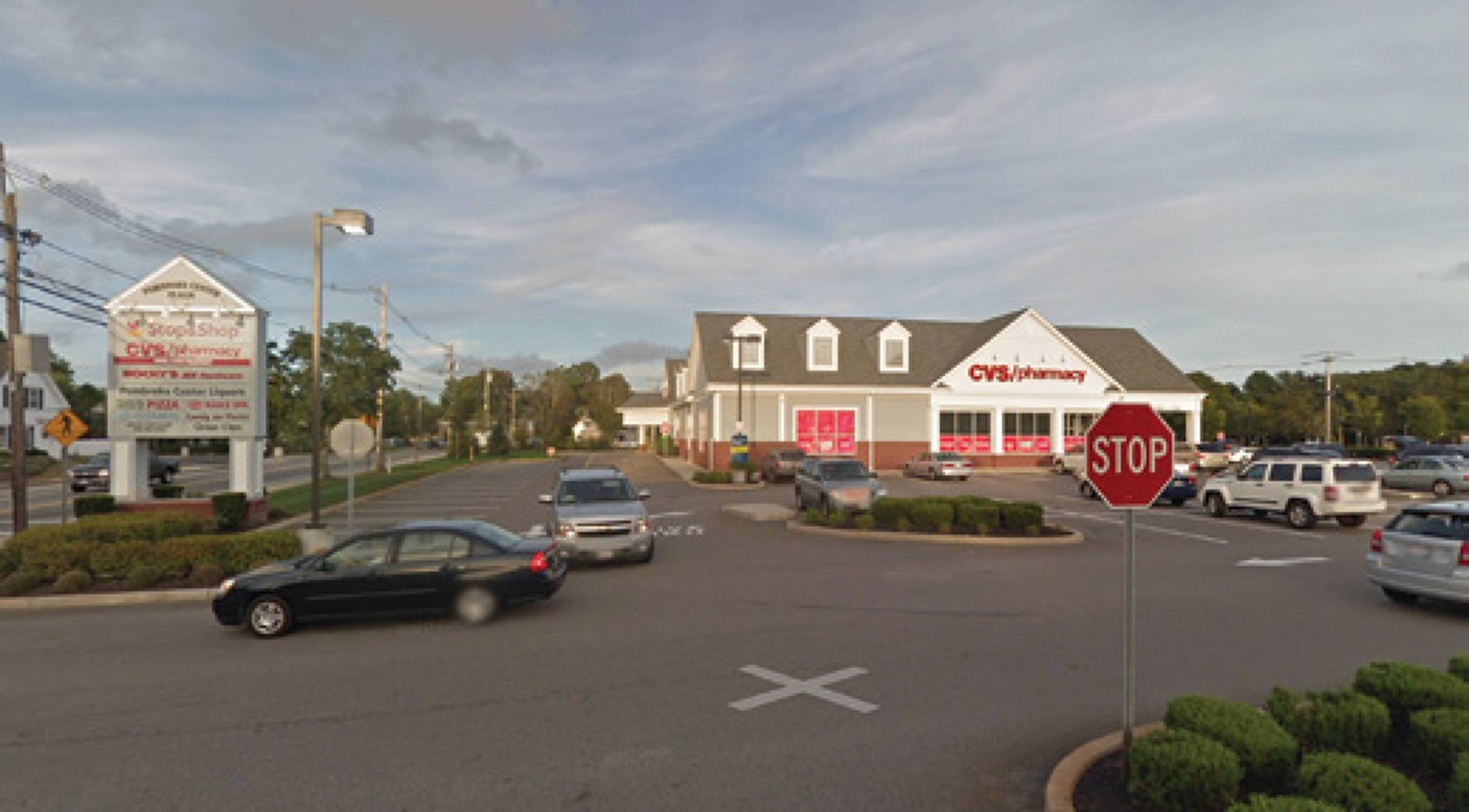 14 Mattakeesett St, Pembroke, MA 02359