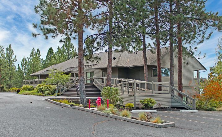 Pictures of Office property located at 19800 Village Office Ct, Bend, OR 97702 for lease - image #1