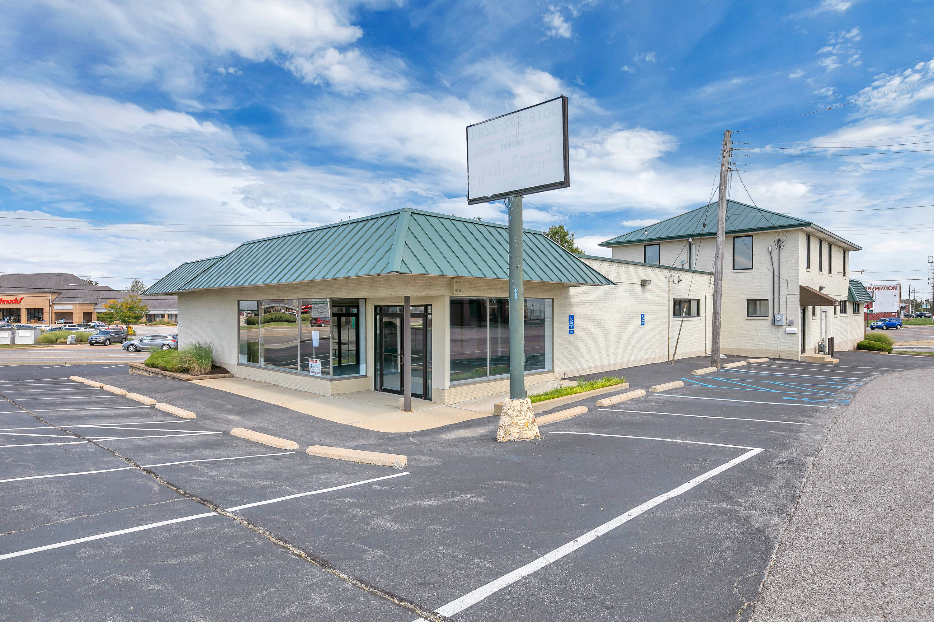 5451 S Lindbergh Blvd, St. Louis, MO 63123