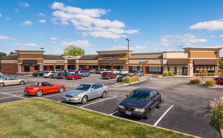 Pictures of Retail, Office property located at 4450 S Lindbergh Blvd, St. Louis, MO 63127 for lease - image #1