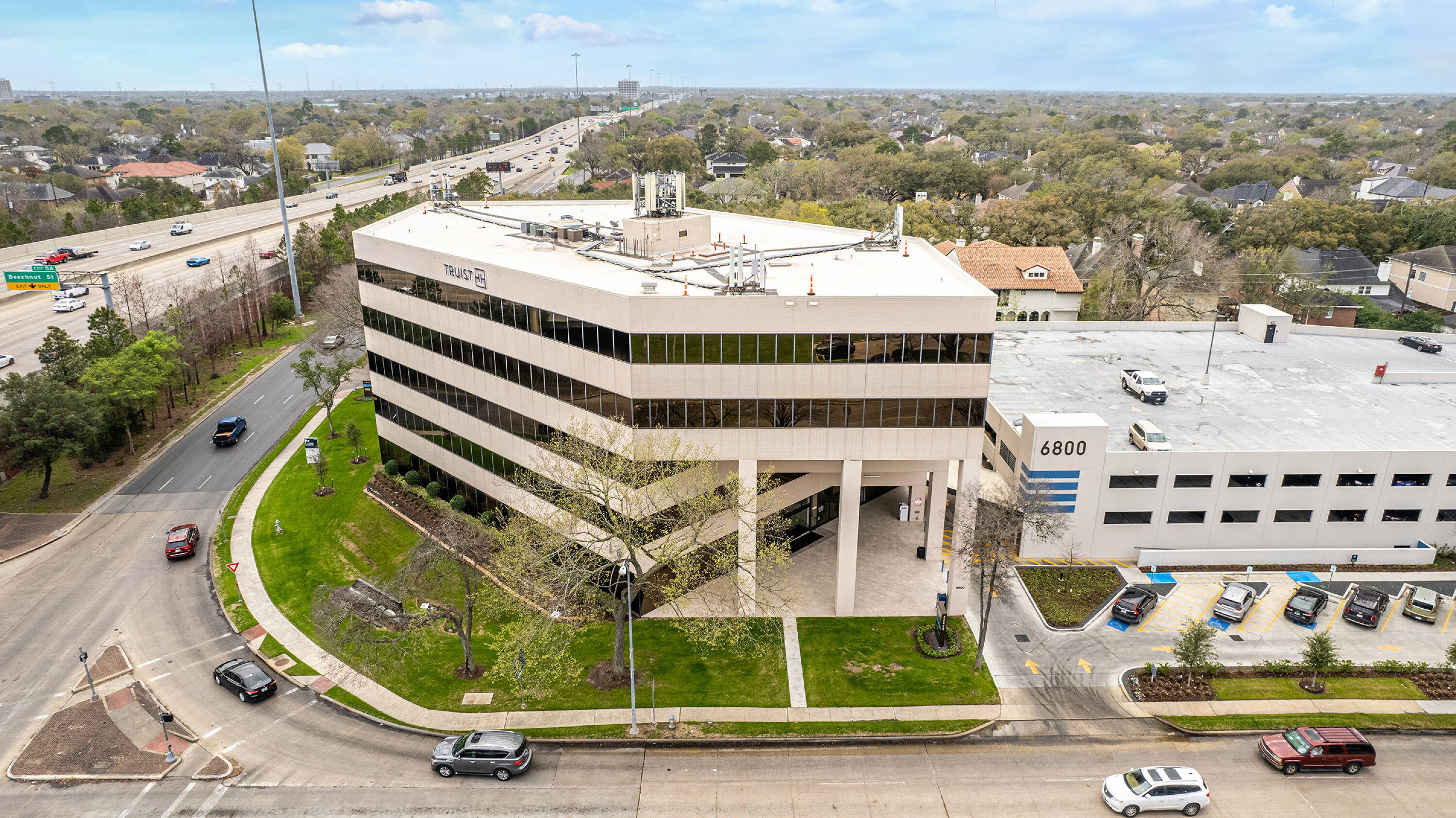 Pin Oak Park South - 6800 WLS