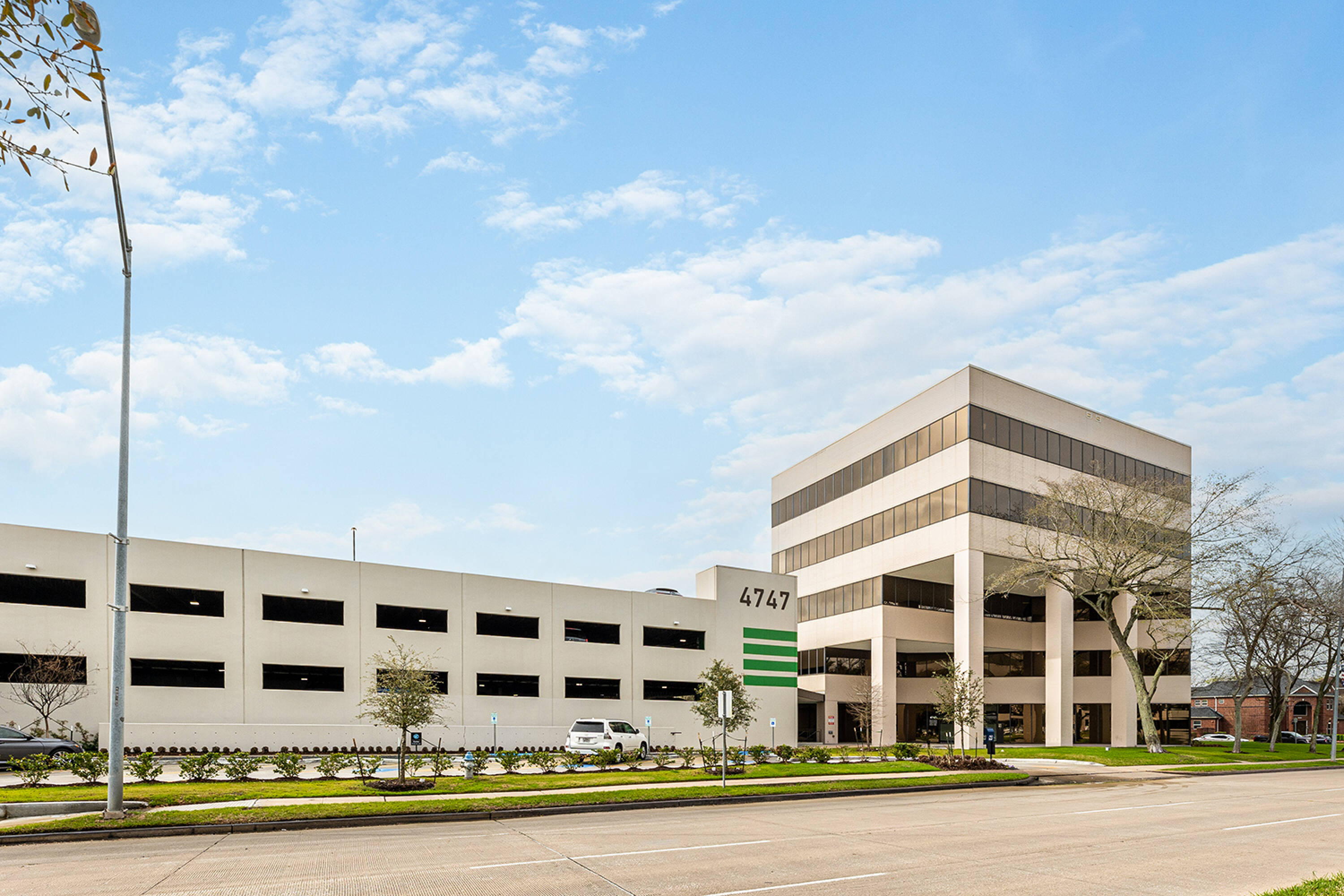 Pin Oak Park South - 6800 WLS