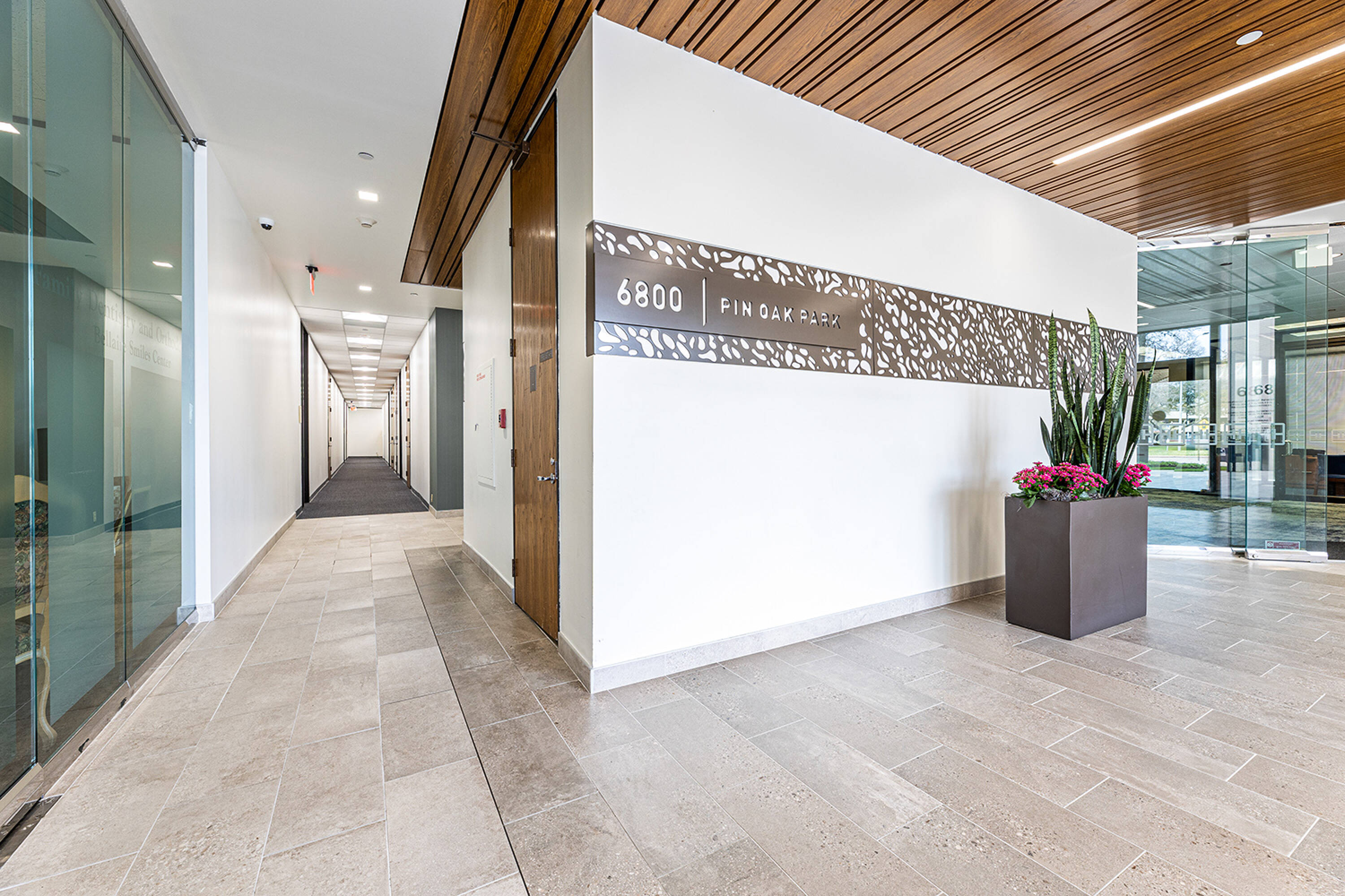 Pin Oak Park South - 6800 WLS