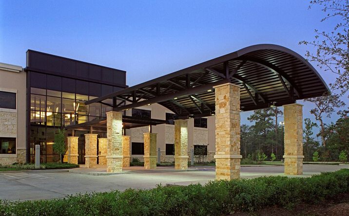 Pictures of Office property located at 8850 Six Pines Dr, The Woodlands, TX 77380 for lease - image #1