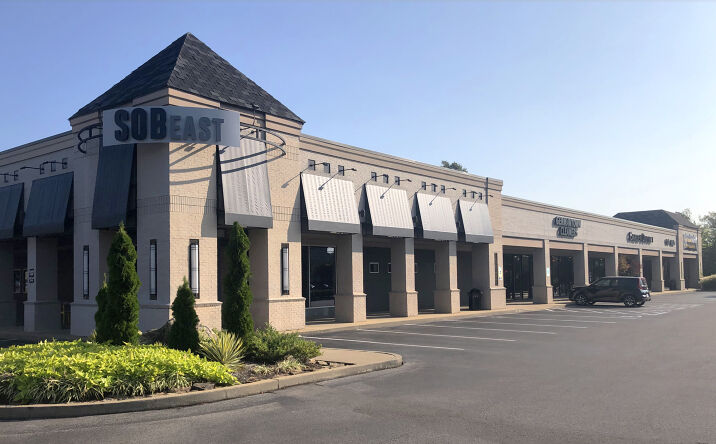 Pictures of Retail, Office, Restaurant property located at 5040 Sanderlin Ave, Memphis, TN 38117 for lease - image #1
