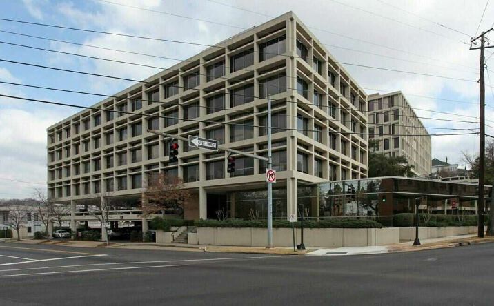 Pictures of Office property located at 2101 Magnolia Avenue, Birmingham, AL 35205 for lease - image #1