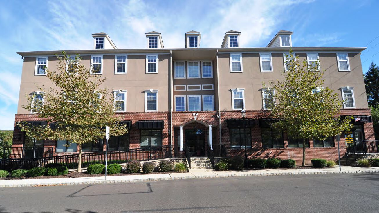 99 Lantern Dr, Doylestown, PA 18901