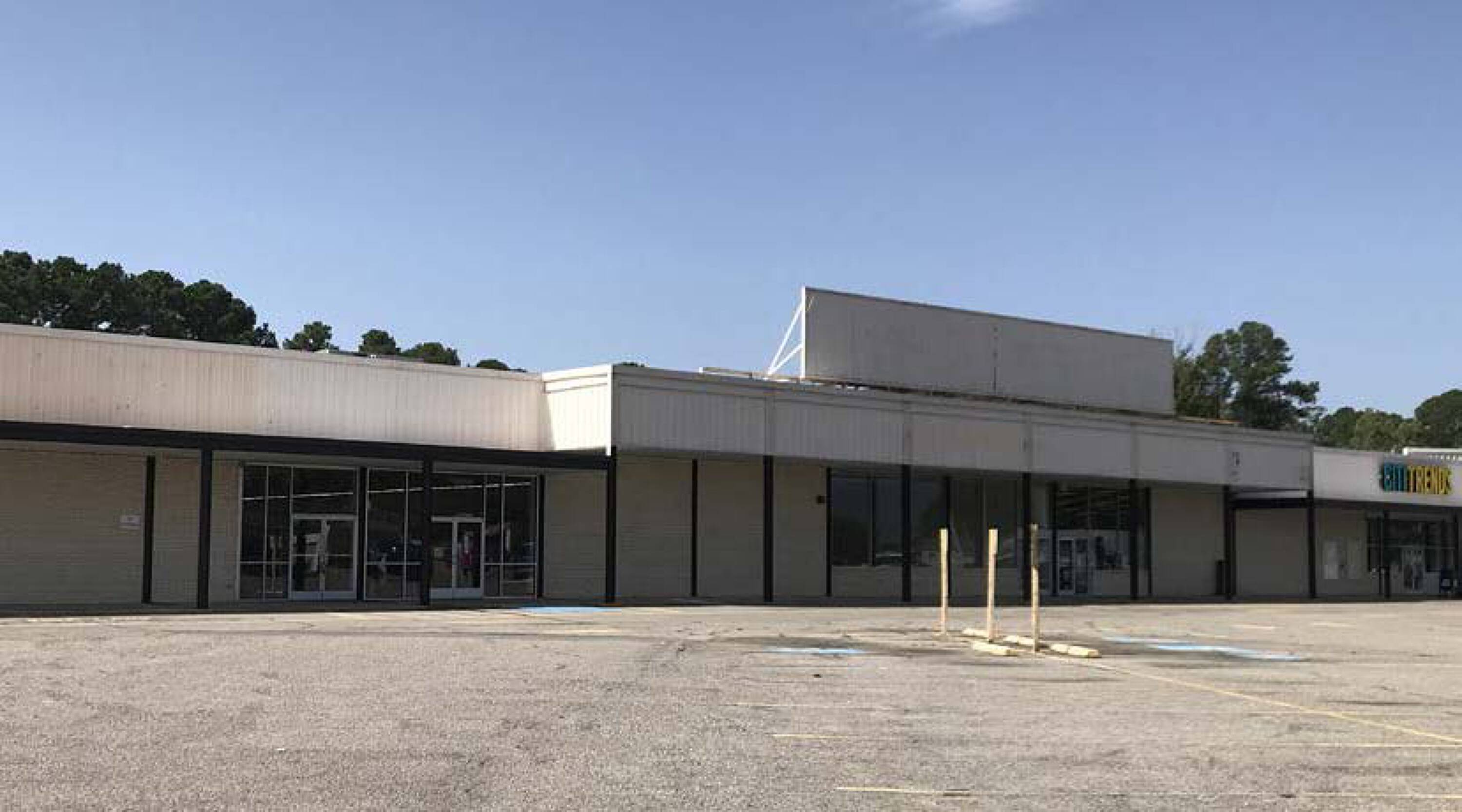 1731 N Roberts Ave, Lumberton, NC 28358