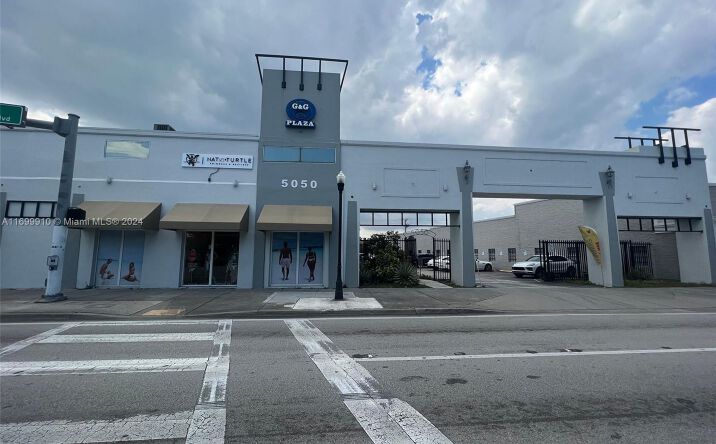 Pictures of Office property located at 5050 Biscayne Blvd # 203, Miami, FL 33137 for lease - image #1