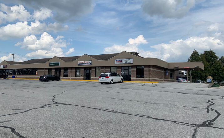 Pictures of Retail, Office property located at 951 Werling Rd, New Haven, IN 46774 for lease - image #1