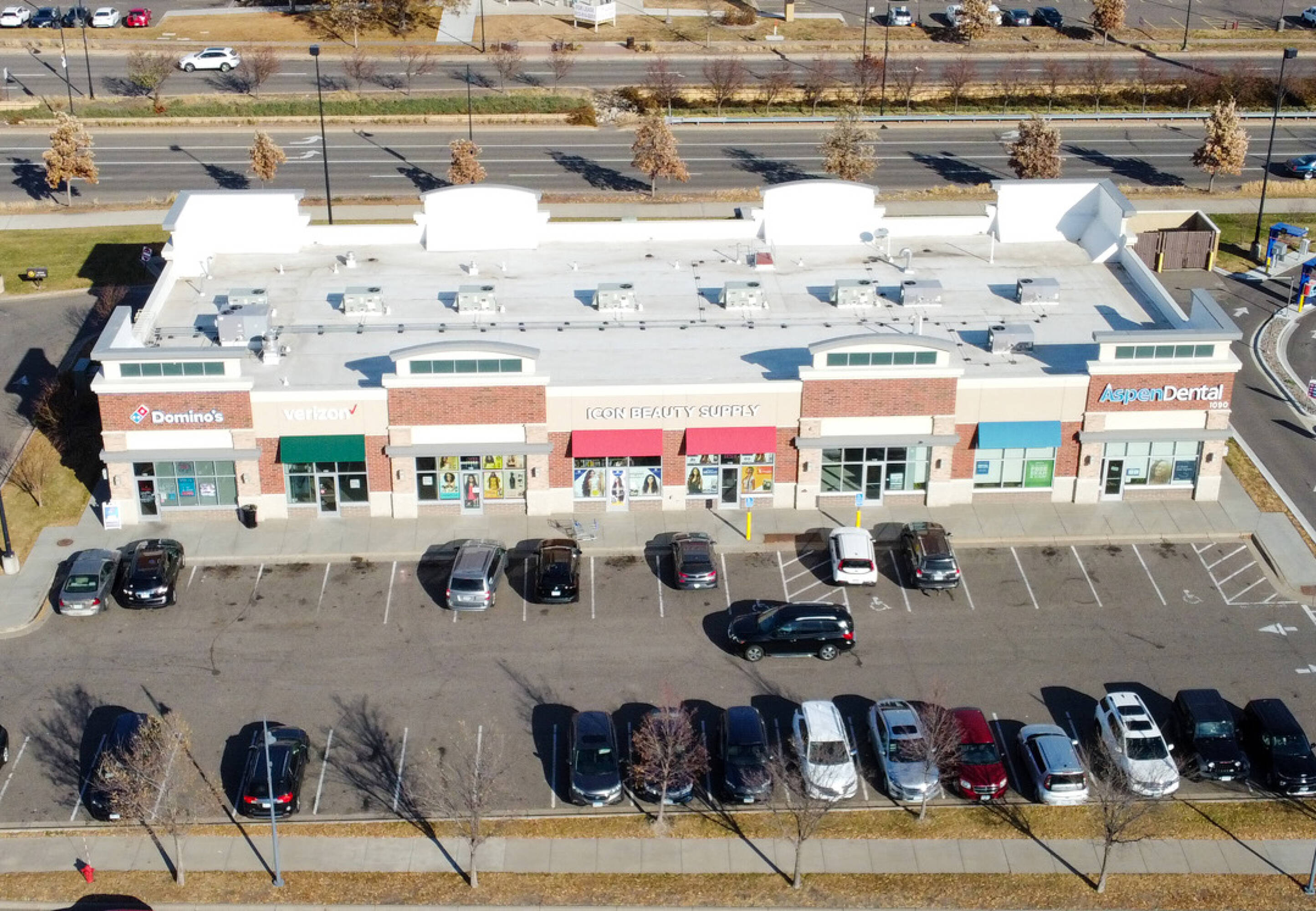 1000-1300 Shingle Creek Pkwy, Brooklyn Center, MN 55430 | Crexi.com 